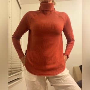 Never Worn Twenty Montreal Knit Light Turtleneck Top